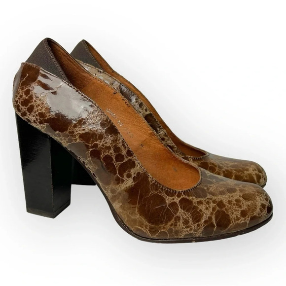 Donald J Pliner Casey Brown Round Toe  Block Pump Heels 6.5 - Picture 2 of 9